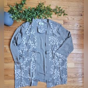 vintage Lady Carol of New York open-front cardigan or jacket featuring a gray an